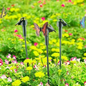 Napelemes, élethű repkedő pillangó / kerti dekoráció (BBJ)